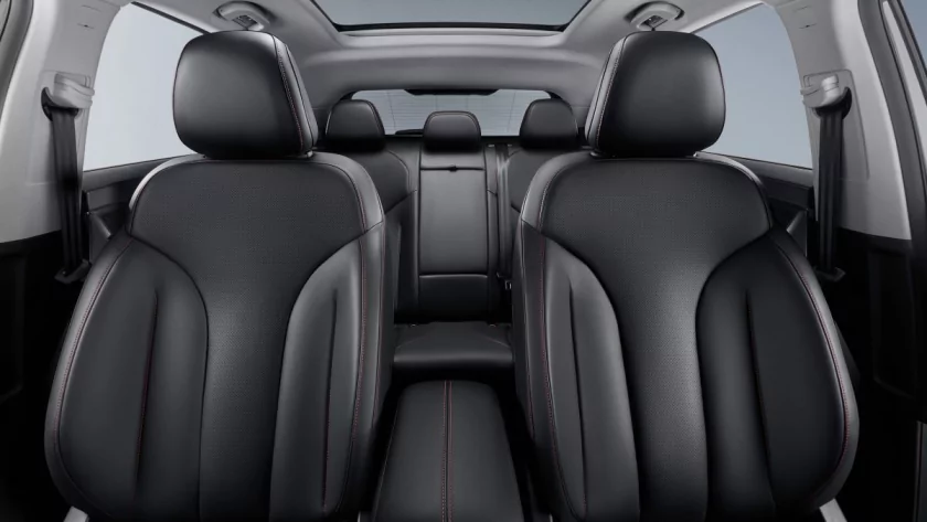 Обнародованы состав комплектаций и стоимость кроссоверов Москвич М70 и М90