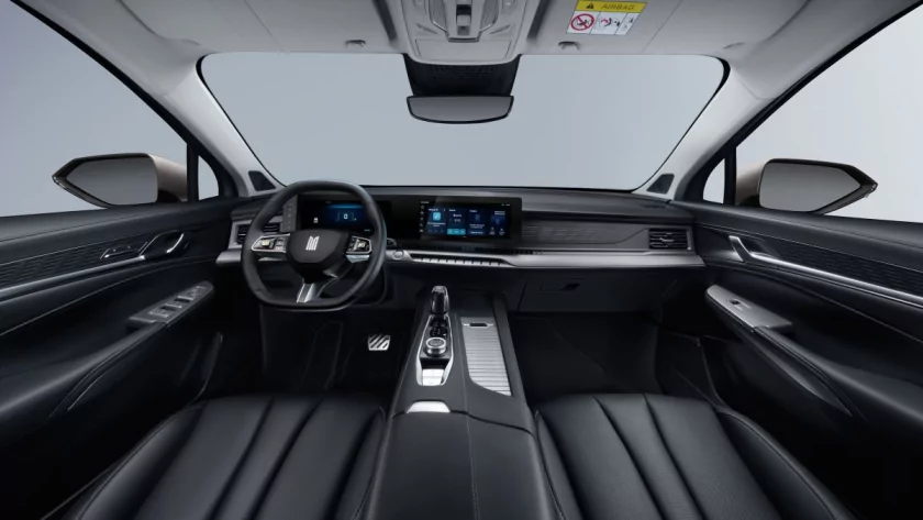 Обнародованы состав комплектаций и стоимость кроссоверов Москвич М70 и М90