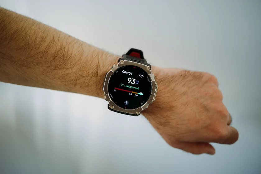 Титан, сапфир и месяц без розетки: обзор смарт-часов Amazfit T-Rex Ultra 2 — Функции. 4