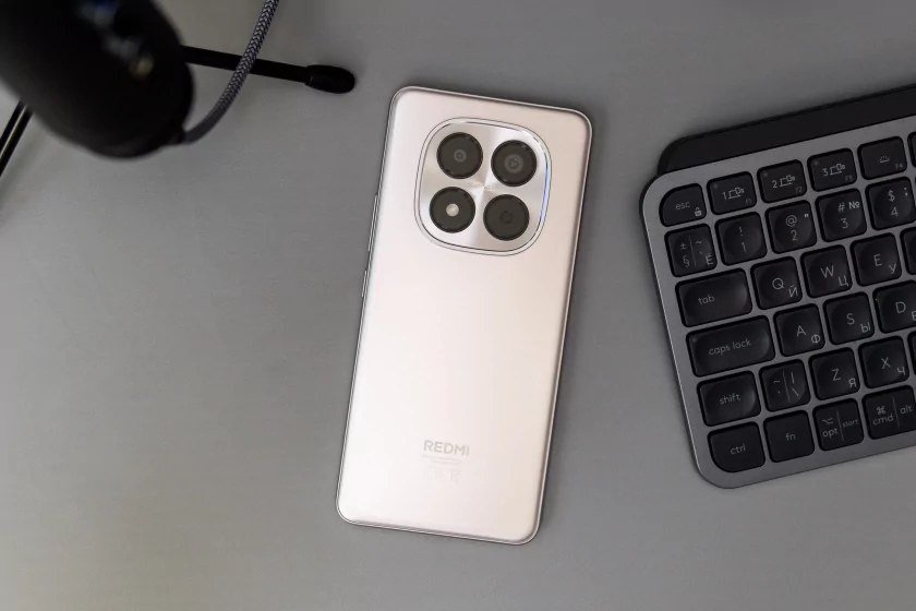 Не бьётся, не мёрзнет, живёт двое суток: обзор REDMI Note 15 Pro — Дизайн корпуса. 2