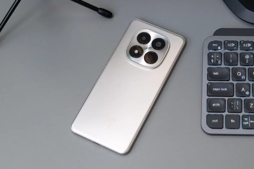 Не бьётся, не мёрзнет, живёт двое суток: обзор REDMI Note 15 Pro — Отзыв. 1