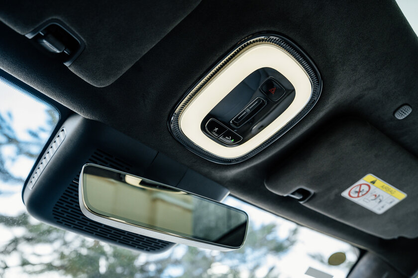 Бегущая строка на фарах, царский второй ряд и заявка на классику: обзор GAC S7 — Встреча. 37