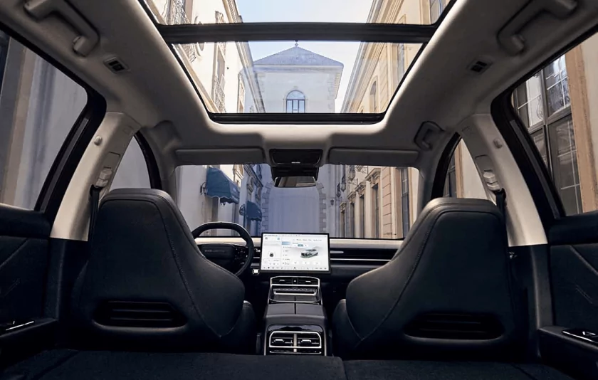 Soueast S06 выходит на российский рынок — чем удивит стильный городской кроссовер