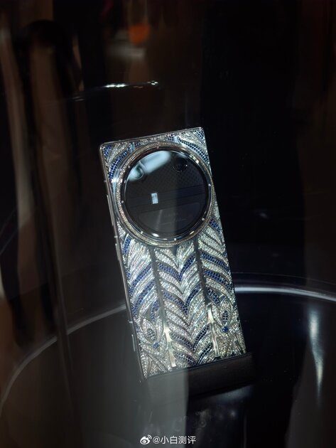 Dreame показала роскошные и немного абсурдные смартфоны стоимостью от 10 000 долларов