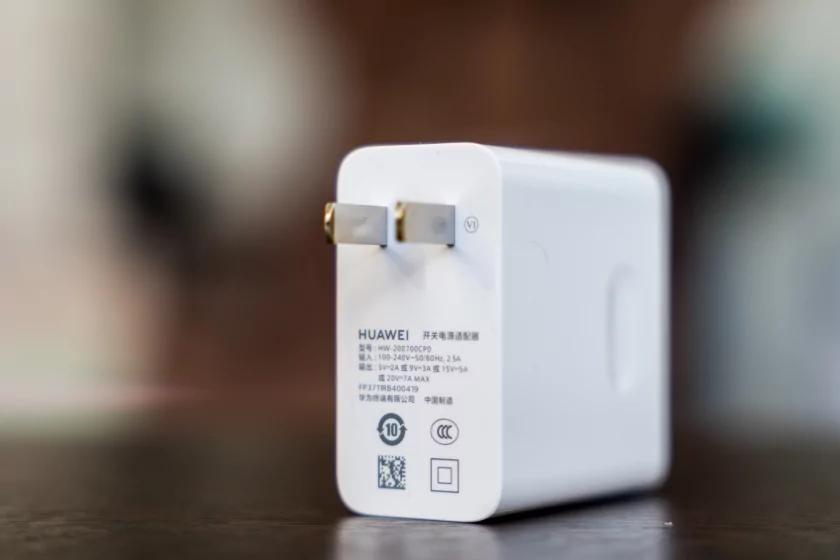 Разрыв шаблонов: обзор рабочего ноутбука HUAWEI MateBook GT 14 с необычной конструкцией — Автономность. 3