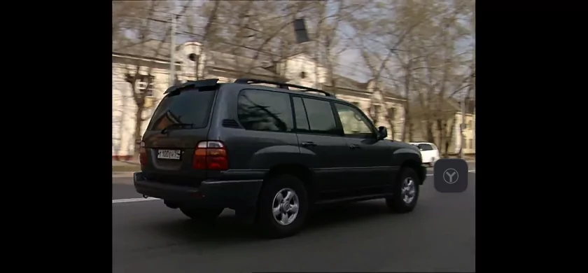 Toyota Land Cruiser 100. Архивные кадры 2006 года