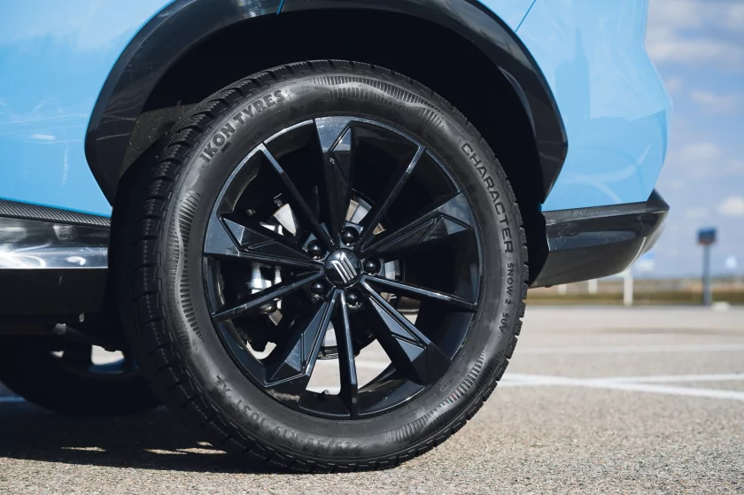 Испытание горами: как новый «Москвич» М70 покорял кавказские серпантины — Знакомство. 8