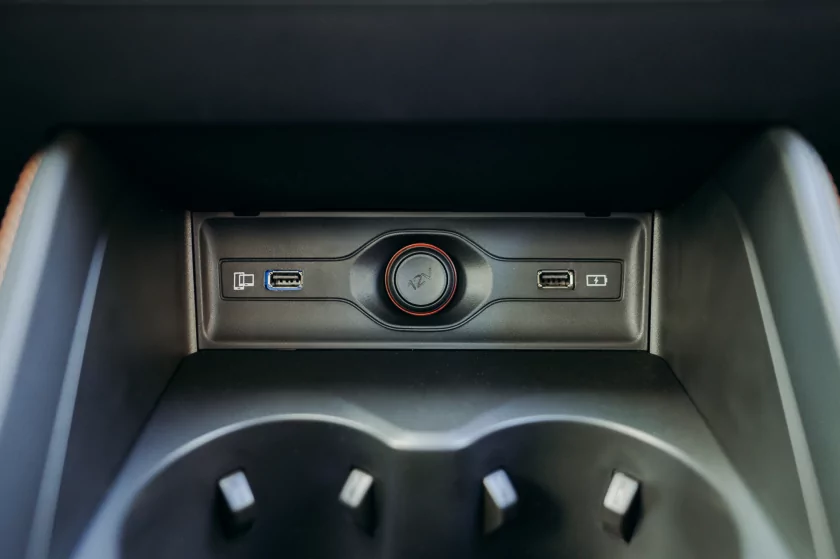 Испытание горами: как новый «Москвич» М70 покорял кавказские серпантины — Знакомство. 20