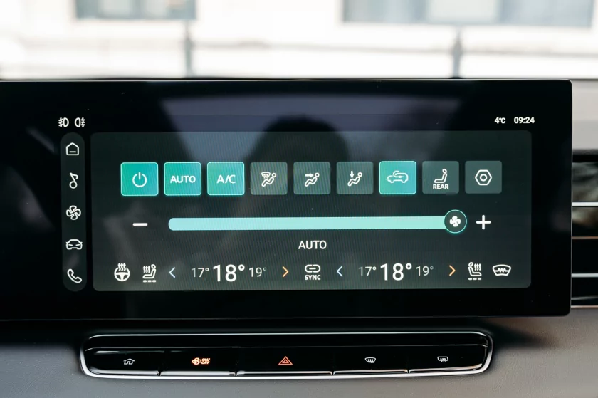 Испытание горами: как новый «Москвич» М70 покорял кавказские серпантины — Знакомство. 25