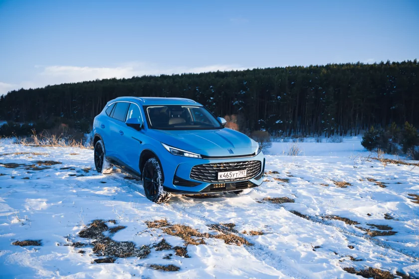 Испытание горами: как новый «Москвич» М70 покорял кавказские серпантины — В путь. 2