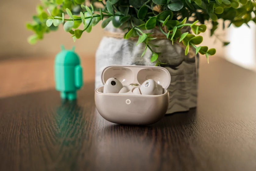 Я не снимал их 6 часов подряд: честный обзор флагманских HUAWEI FreeBuds Pro 5