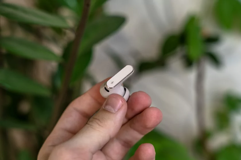 Я не снимал их 6 часов подряд: честный обзор флагманских HUAWEI FreeBuds Pro 5