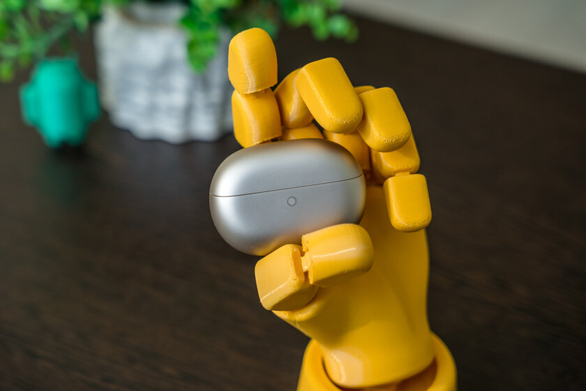 Я не снимал их 6 часов подряд: честный обзор флагманских HUAWEI FreeBuds Pro 5