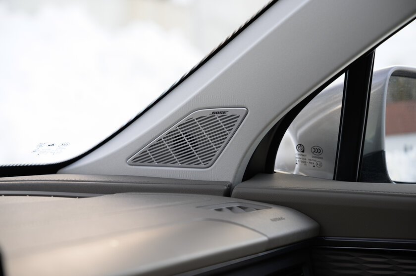 Семейный крейсер среди снегов: тест-драйв «Москвича» М90 на пути к Эльбрусу