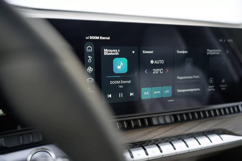 Семейный крейсер среди снегов: тест-драйв «Москвича» М90 на пути к Эльбрусу