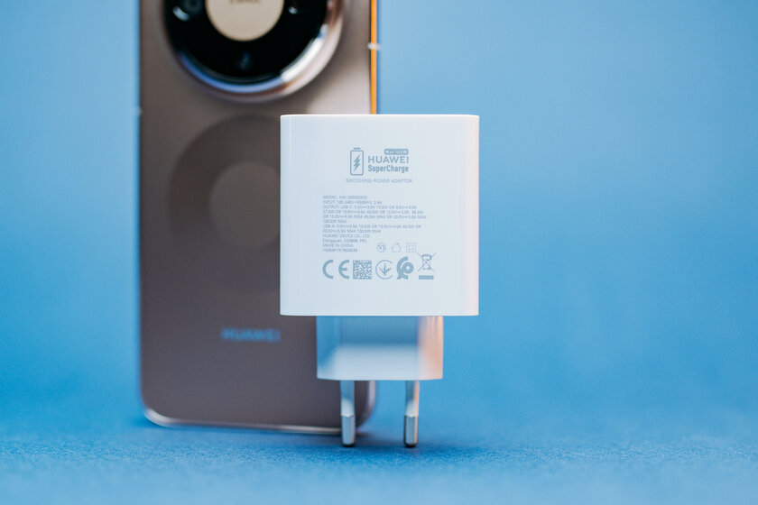 Стильный камерафон, который не боится дождя и падений: обзор HUAWEI Mate 80 Pro