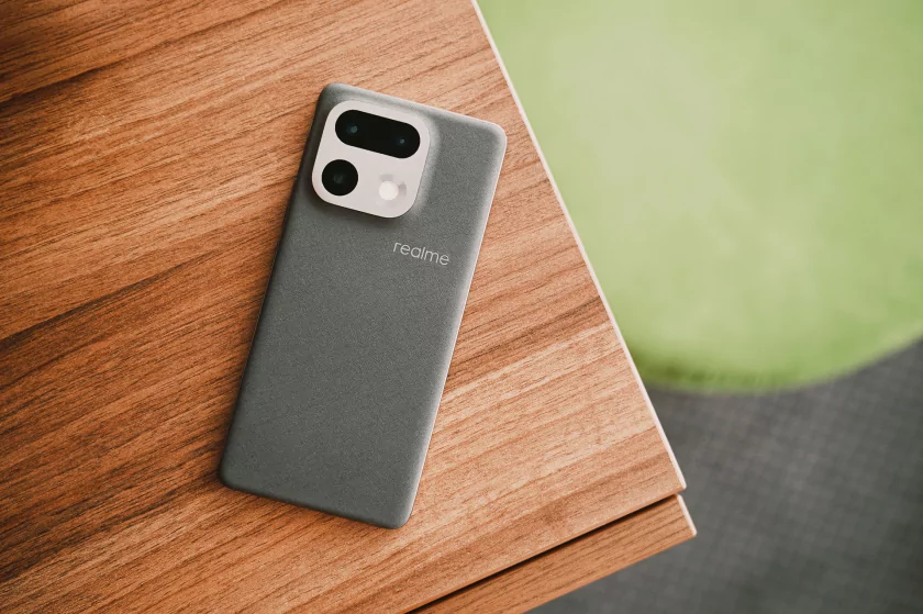 Единственный в своем роде? Обзор realme 16 Pro+ с оптическим зумом и батареей на 7000 мАч