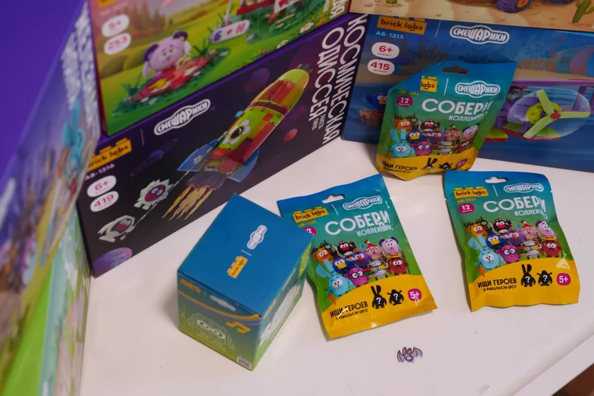 Ярко, интересно и понятно: обзор конструкторов Brick Labs по «Смешарикам»