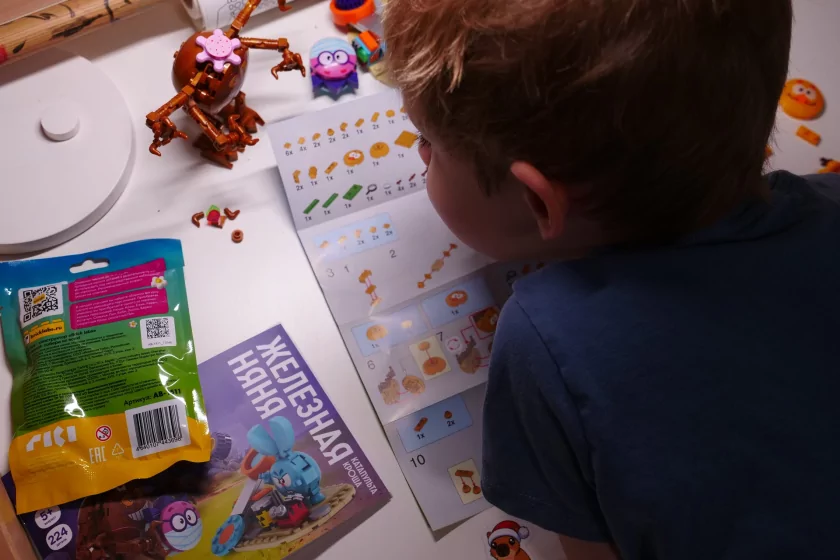 Ярко, интересно и понятно: обзор конструкторов Brick Labs по «Смешарикам»