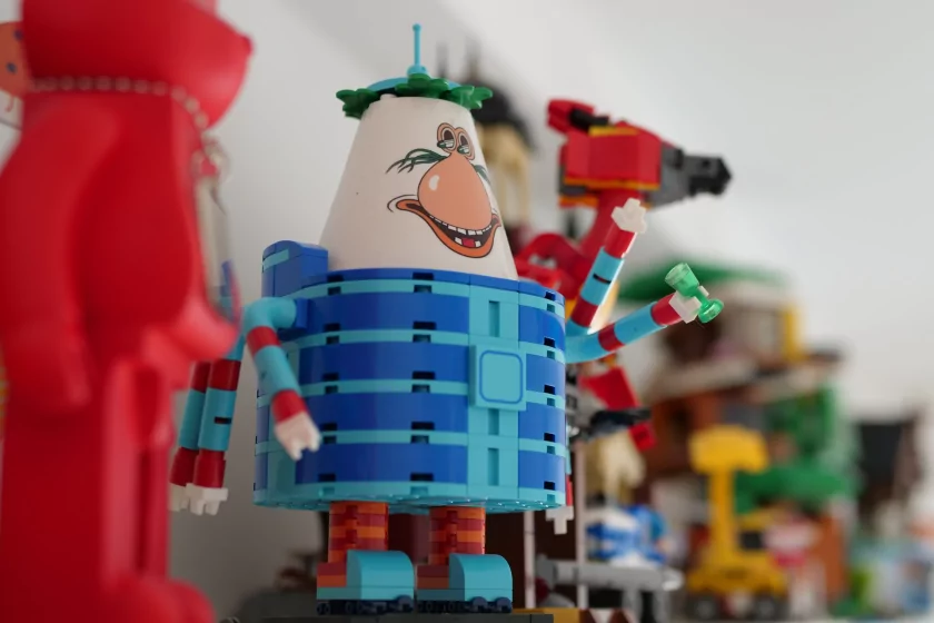 Ярко, интересно и понятно: обзор конструкторов Brick Labs по «Смешарикам»