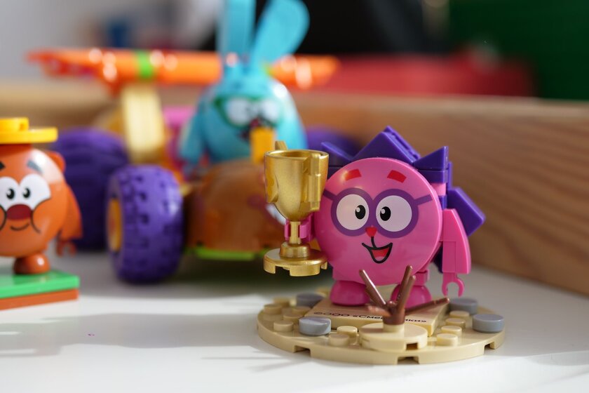 Ярко, интересно и понятно: обзор конструкторов Brick Labs по «Смешарикам»