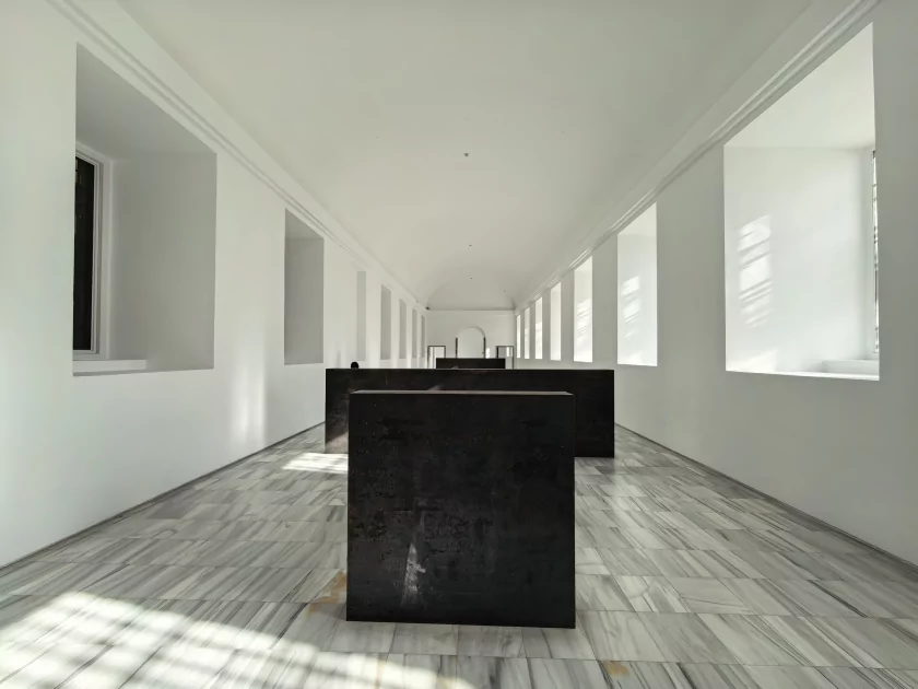 Стильный камерафон, который не боится дождя и падений: обзор HUAWEI Mate 80 Pro