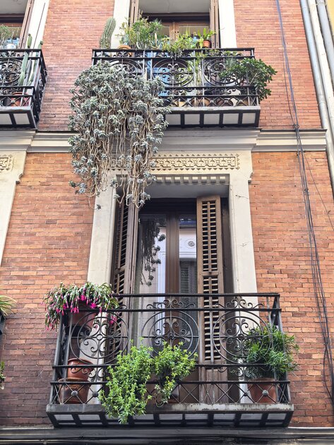 Стильный камерафон, который не боится дождя и падений: обзор HUAWEI Mate 80 Pro