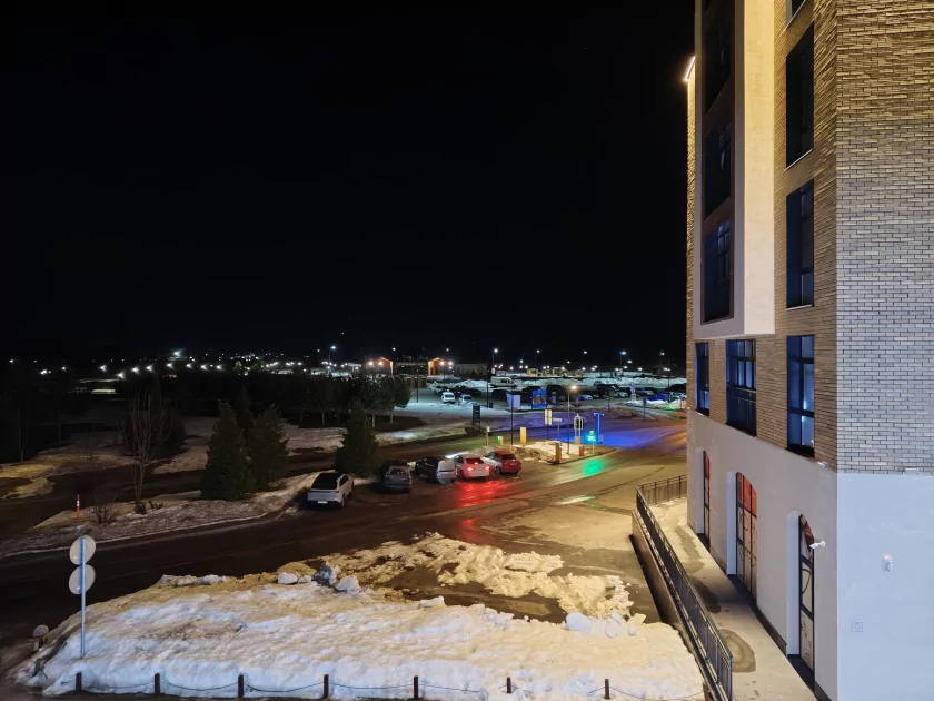 Единственный в своем роде? Обзор realme 16 Pro+ с оптическим зумом и батареей на 7000 мАч