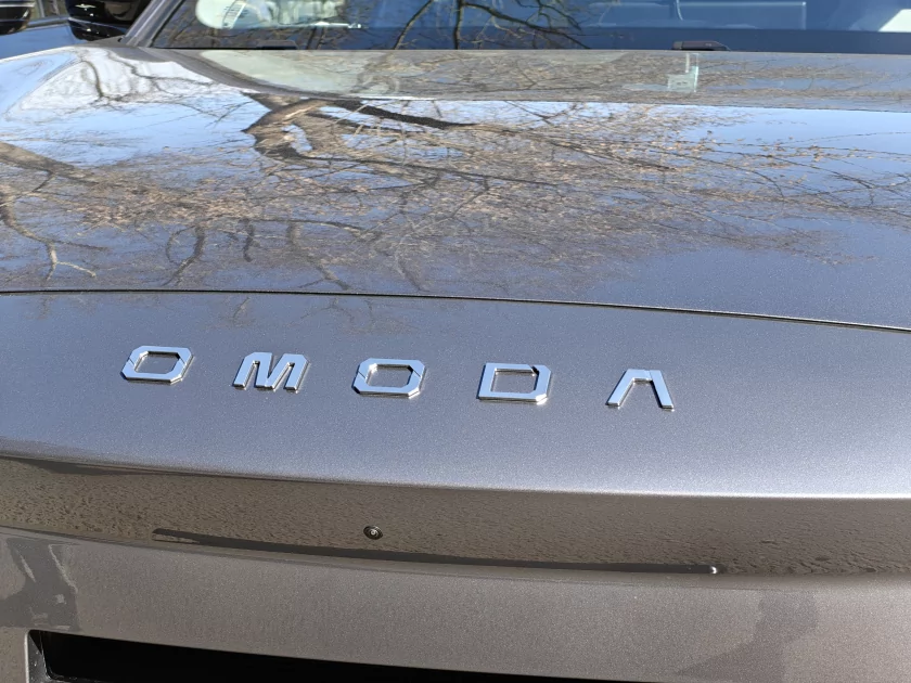 Единственный в своем роде? Обзор realme 16 Pro+ с оптическим зумом и батареей на 7000 мАч