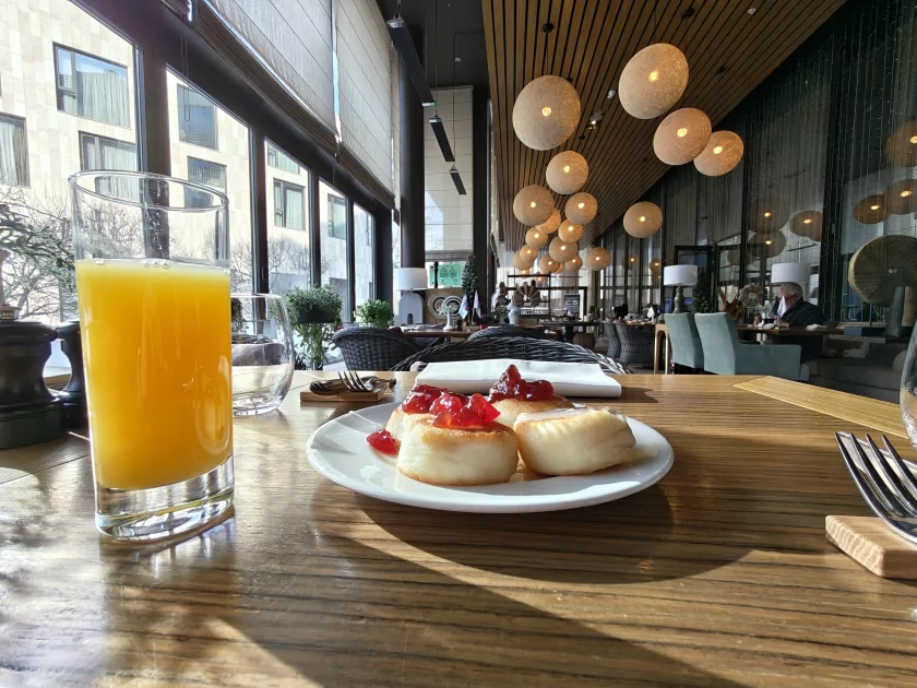 Единственный в своем роде? Обзор realme 16 Pro+ с оптическим зумом и батареей на 7000 мАч