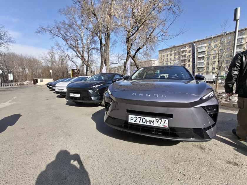 Единственный в своем роде? Обзор realme 16 Pro+ с оптическим зумом и батареей на 7000 мАч