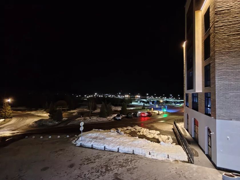 Единственный в своем роде? Обзор realme 16 Pro+ с оптическим зумом и батареей на 7000 мАч