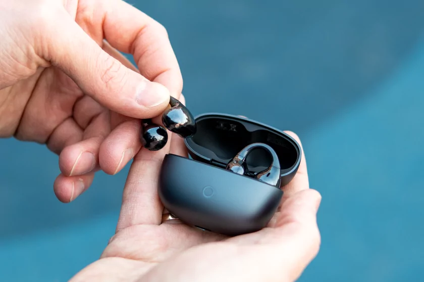 Наушники, которые не нужно вставлять в уши: обзор клипс realme Buds Clip — Дизайн и эргономика. 3