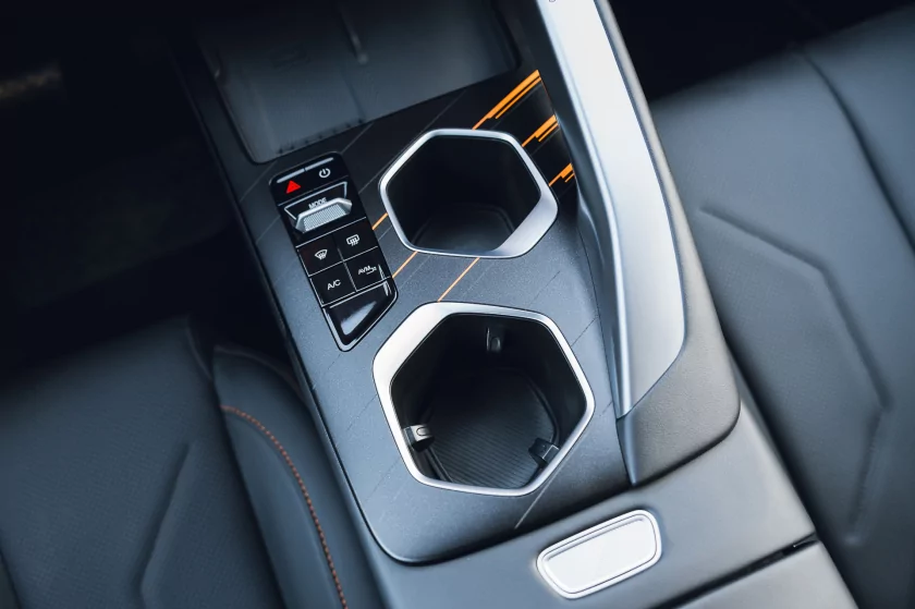 Обновление смелого хита. Первое знакомство с Omoda C5