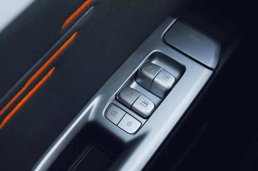 Обновление смелого хита. Первое знакомство с Omoda C5