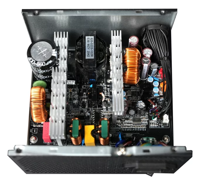 GAMEMAX представил блоки питания MAX PB с поддержкой видеокарт RTX нового поколения