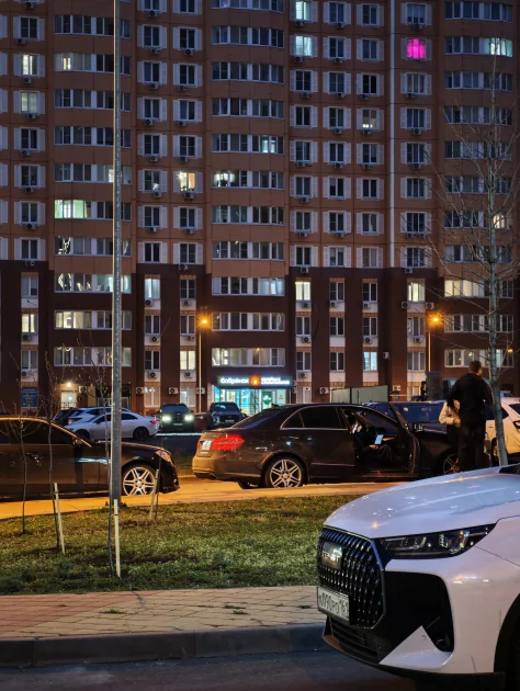 Сначала камерофон, а уже потом флагман: подробный обзор Xiaomi 17 Ultra