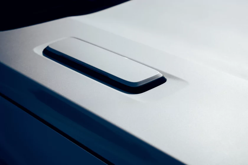 Выглядит как суровый джип, а разгоняется за 6,3 секунды: знакомимся с новым гибридом Deepal G318 — Знакомство. 5