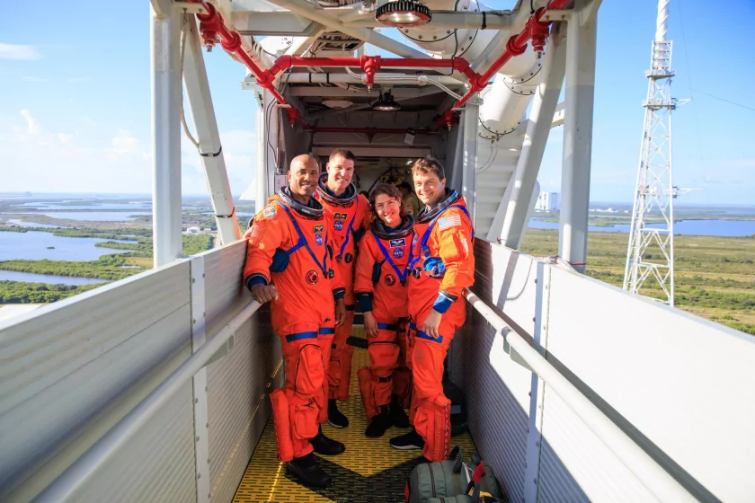 Стартовала лунная миссия Artemis II: пилотируемый корабль NASA отправился к спутнику Земли