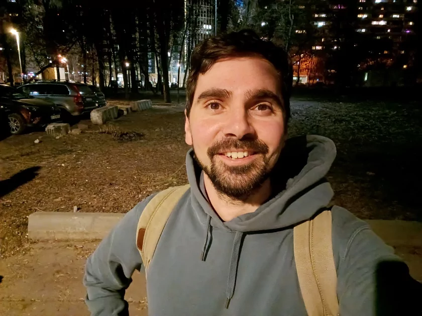 Стильный, тонкий, лёгкий и с металлической рамкой: обзор HONOR 600 Lite