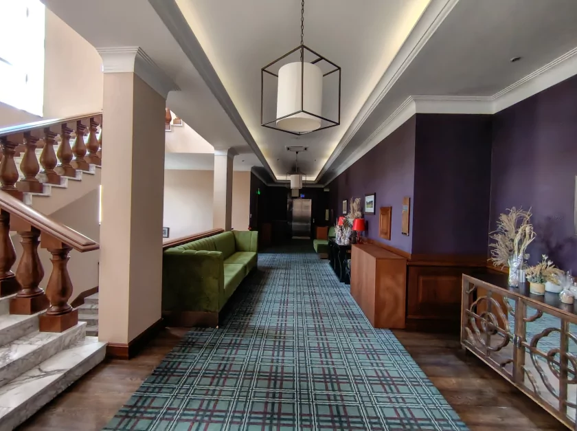 Стильный, тонкий, лёгкий и с металлической рамкой: обзор HONOR 600 Lite