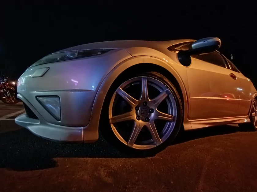 Стильный, тонкий, лёгкий и с металлической рамкой: обзор HONOR 600 Lite