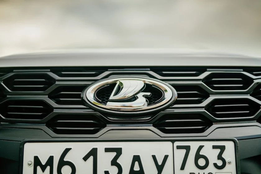 «АвтоВАЗ» модернизирует производство: идёт подготовка к запуску LADA Azimut