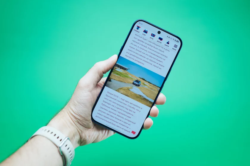 Показывает мемы на крышке, измеряет пульс и работает пауэрбанком: обзор Infinix NOTE 60 Pro — Дизайн корпуса. 1