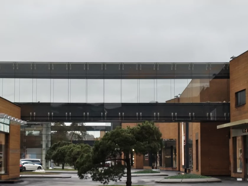 Показывает мемы на крышке, измеряет пульс и работает пауэрбанком: обзор Infinix NOTE 60 Pro — Качество снимков. 17