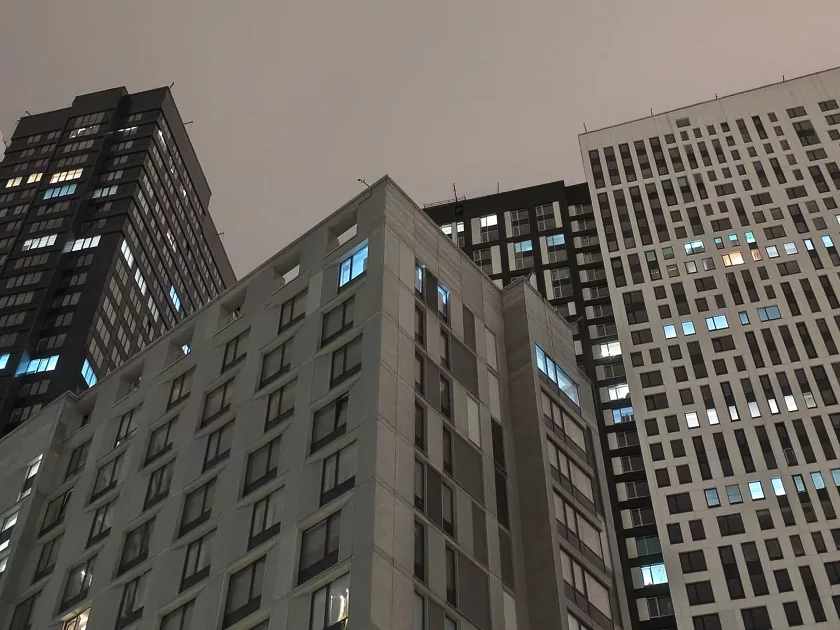 Показывает мемы на крышке, измеряет пульс и работает пауэрбанком: обзор Infinix NOTE 60 Pro — Качество снимков. 19