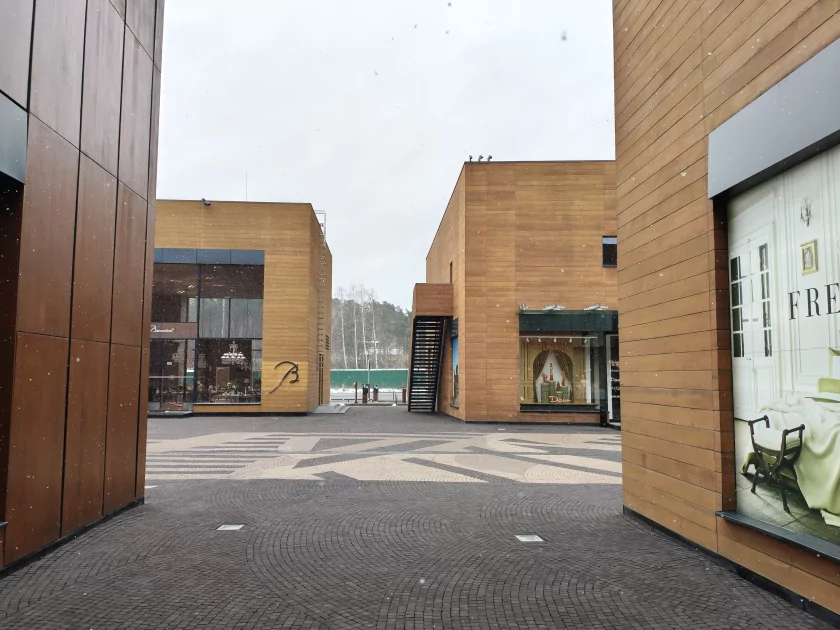 Показывает мемы на крышке, измеряет пульс и работает пауэрбанком: обзор Infinix NOTE 60 Pro — Качество снимков. 11