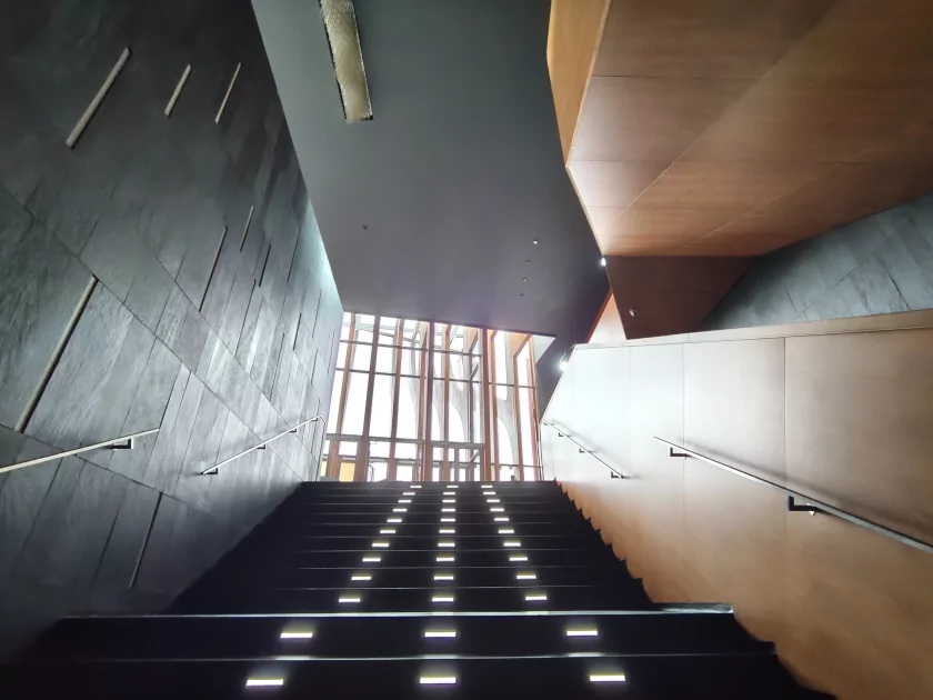 Показывает мемы на крышке, измеряет пульс и работает пауэрбанком: обзор Infinix NOTE 60 Pro — Качество снимков. 28