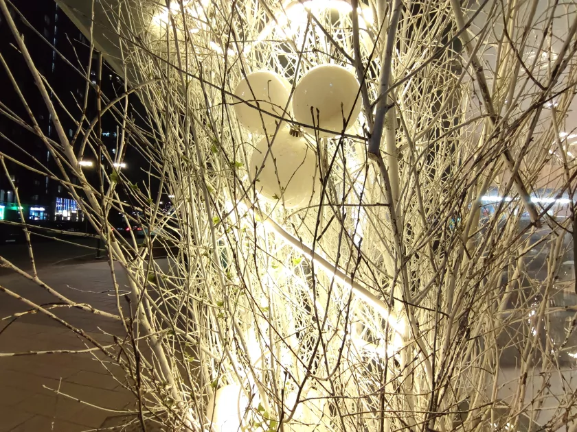 Показывает мемы на крышке, измеряет пульс и работает пауэрбанком: обзор Infinix NOTE 60 Pro — Качество снимков. 33