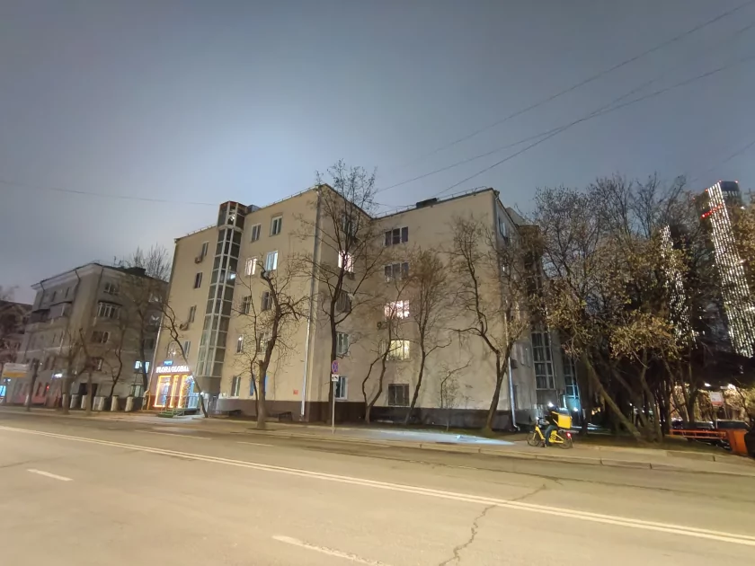 Показывает мемы на крышке, измеряет пульс и работает пауэрбанком: обзор Infinix NOTE 60 Pro — Качество снимков. 34